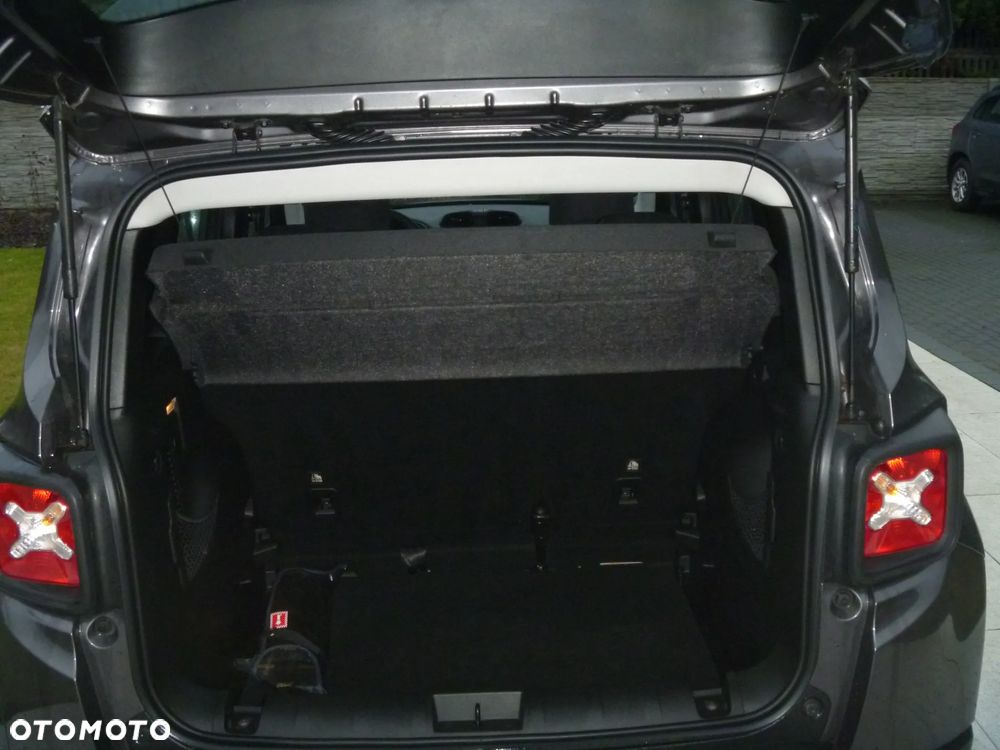 Mitsubishi ASX 1.6 Inform EU6 - 17