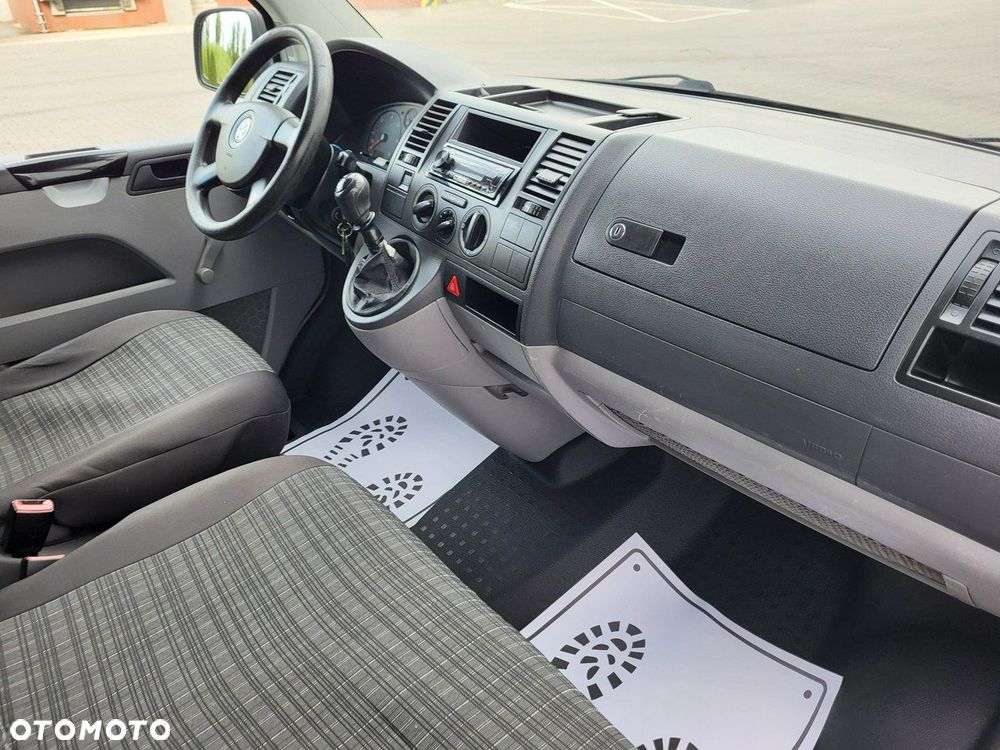 Volkswagen Transporter - 18