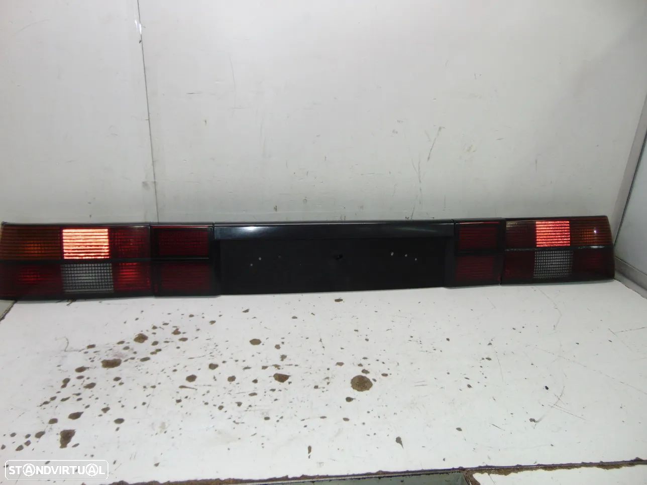 Opel Ascona farolins/Placa central - 1