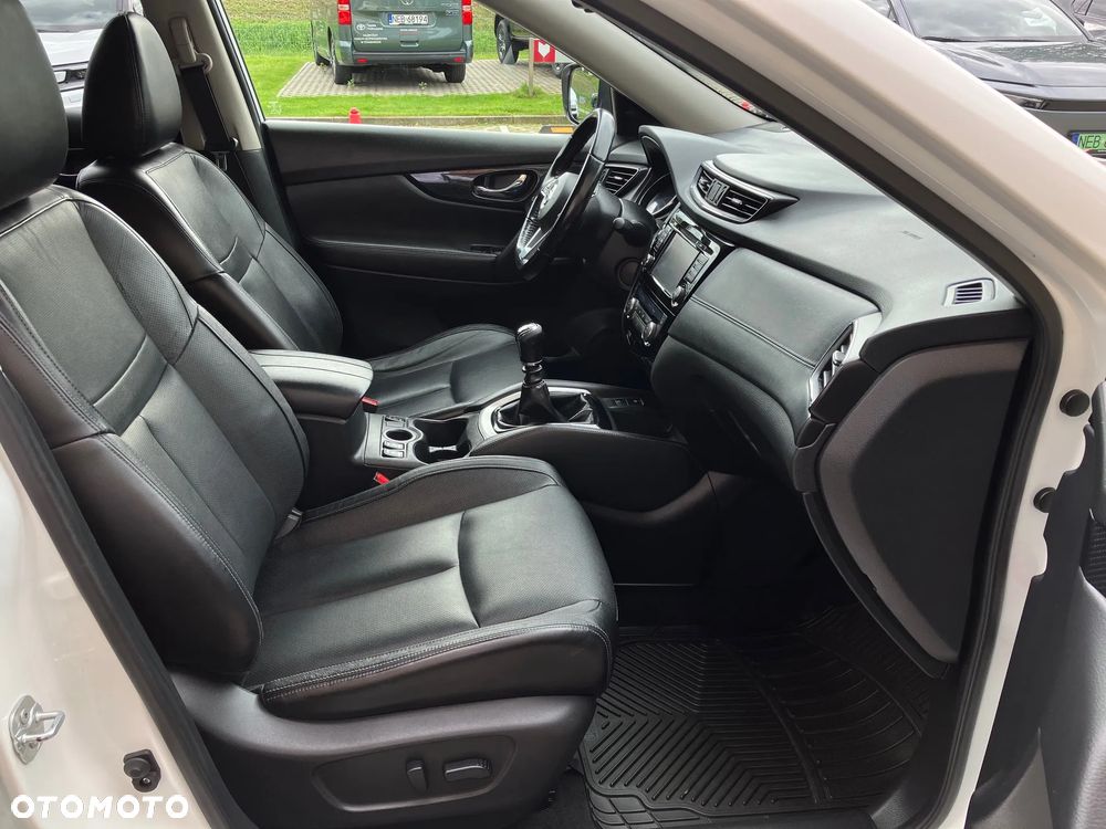 Nissan X-Trail 1.6 DIG-T Tekna 2WD 7os - 20