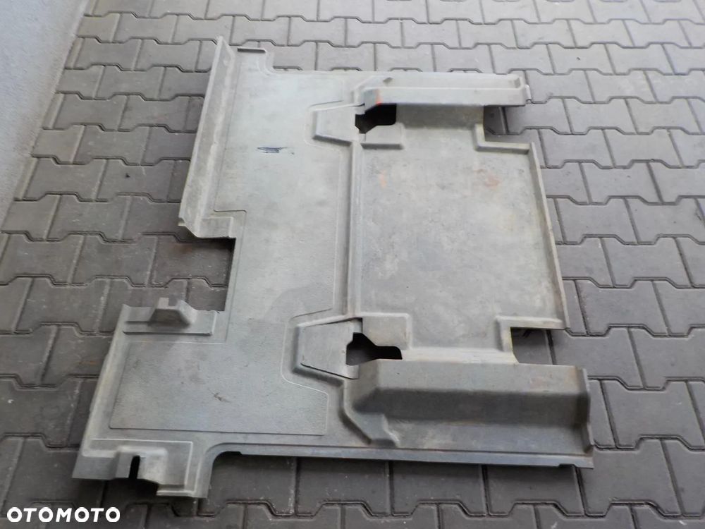 VW CRAFTER SPRINTER DOKA DUBELKABINA WYKŁADZINA GUMA PODŁOGA TYŁ - 2