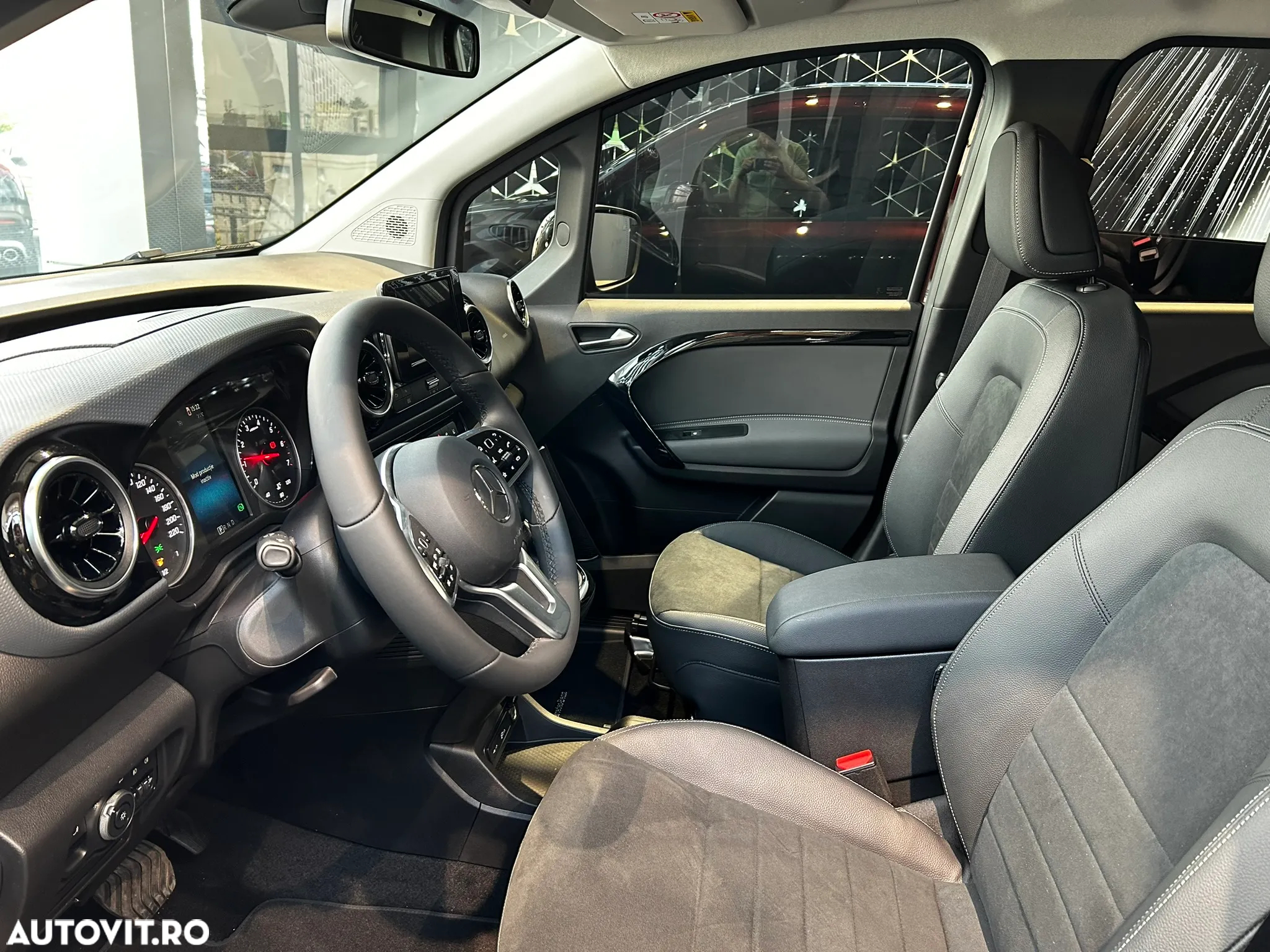 Mercedes-Benz T Clasa 180 7G-DCT STYLE - 10