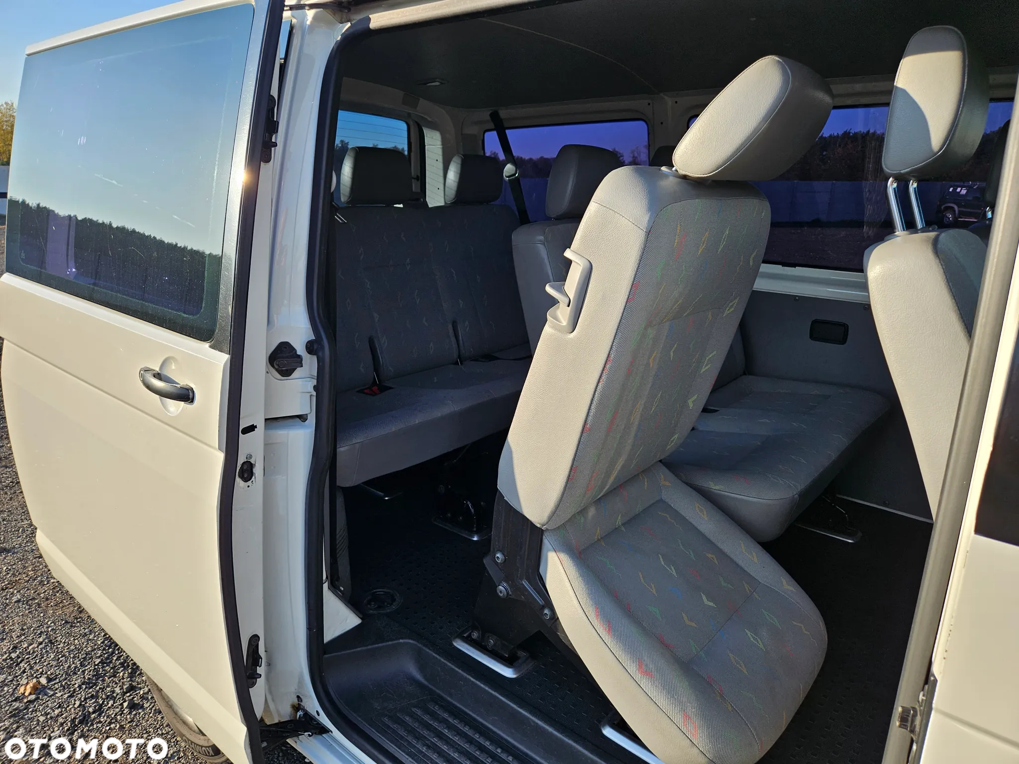 Volkswagen Transporter - 9