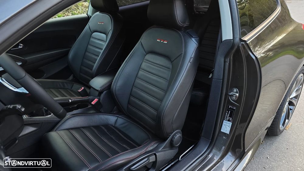 VW Scirocco 2.0 TDI (Blue Motion Technologie) - 13