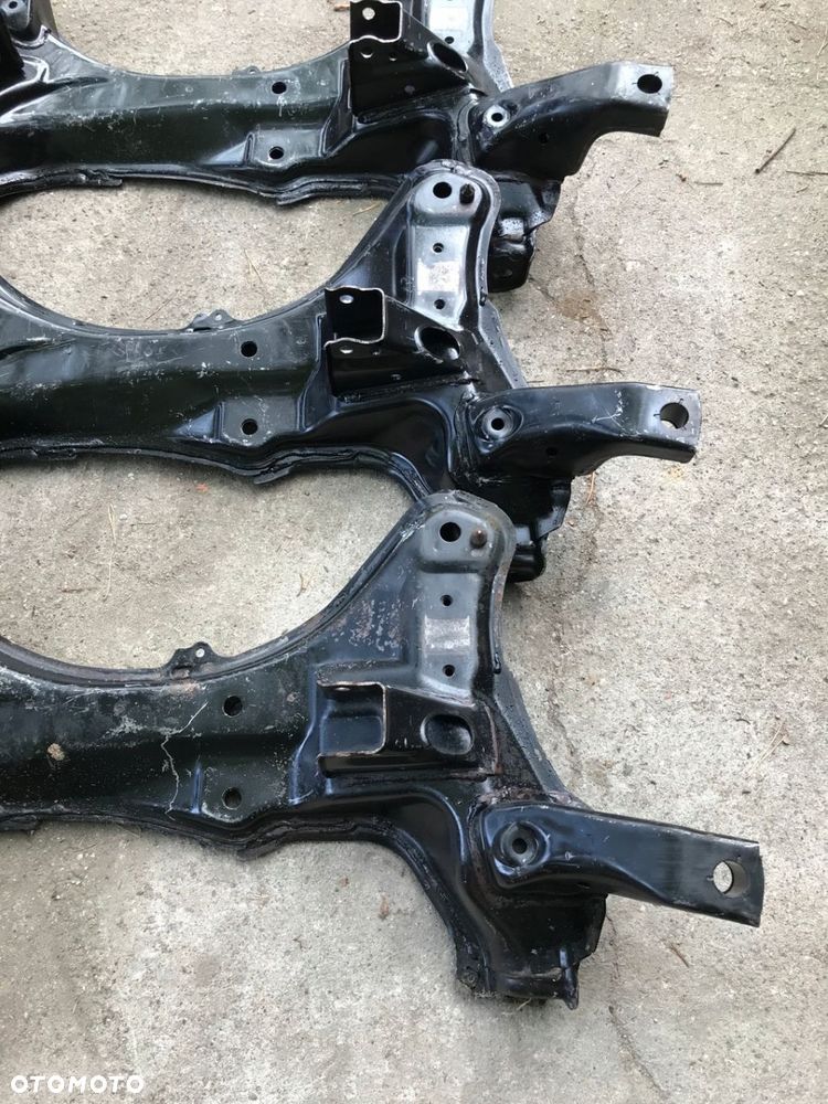 BELKA OŚ SANKI WÓZEK PRZÓD PRZEDNIA RAV4 RAV 4 I WWA - 4