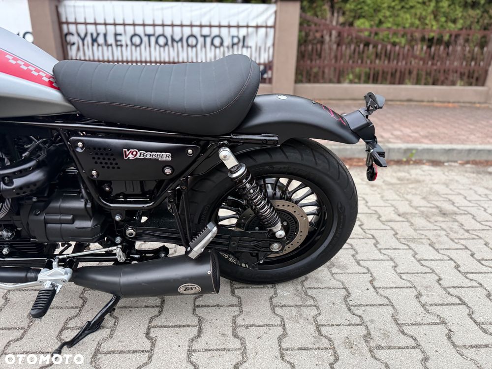 Moto Guzzi V9 - 23