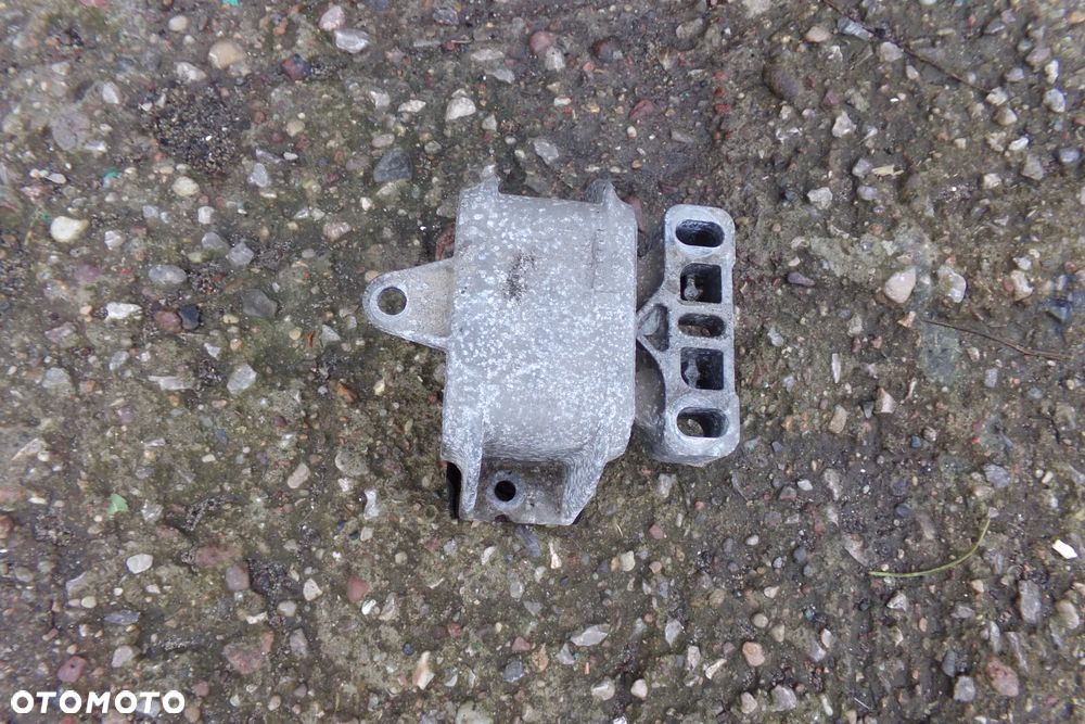 Poduszka silnika 1J0199555 Audi A3 VW Bora Golf IV Seat Leon Toledo Skoda Octavia - 1