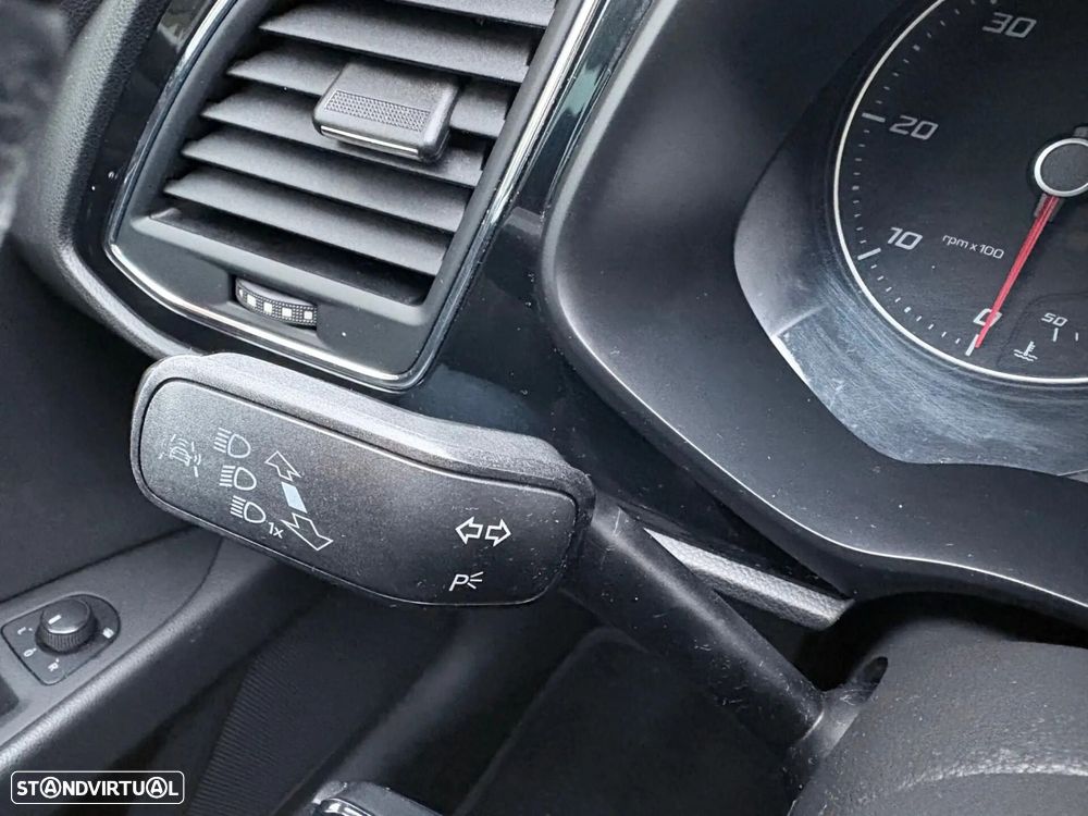 SEAT Leon ST 1.6 TDI S&S 4Drive Style - 37