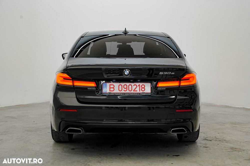 BMW Seria 5 530e Aut. - 4