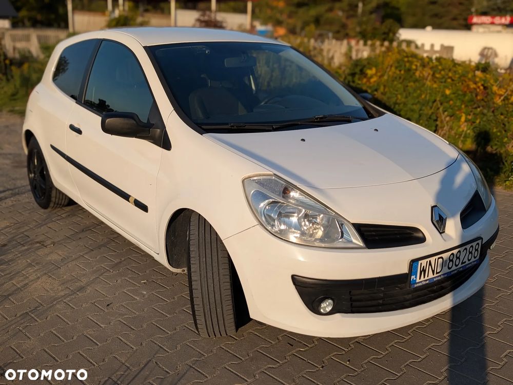 Renault Clio - 14