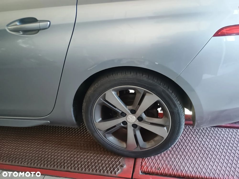 Peugeot 308 PureTech 130 Stop & Start GT-Line Edition - 29