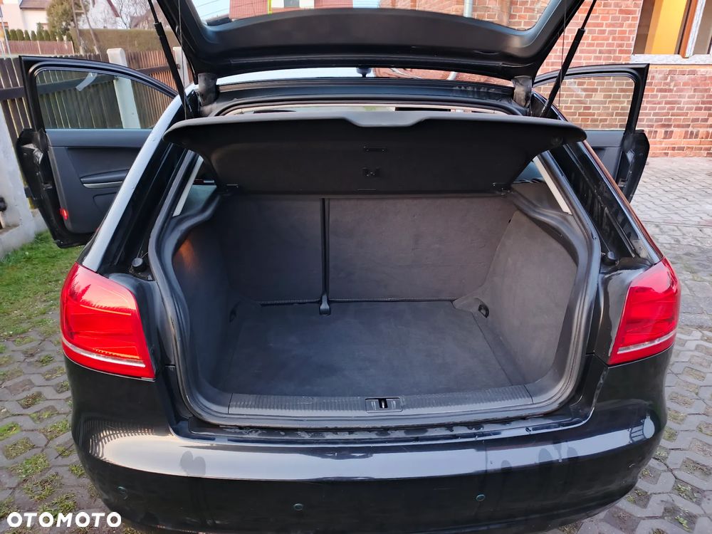 Audi A3 3-drzwiowe 2.0 TDI Ambiente - 3