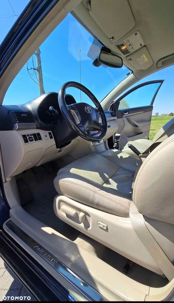Toyota Avensis 2.2 D-CAT Prestige - 11