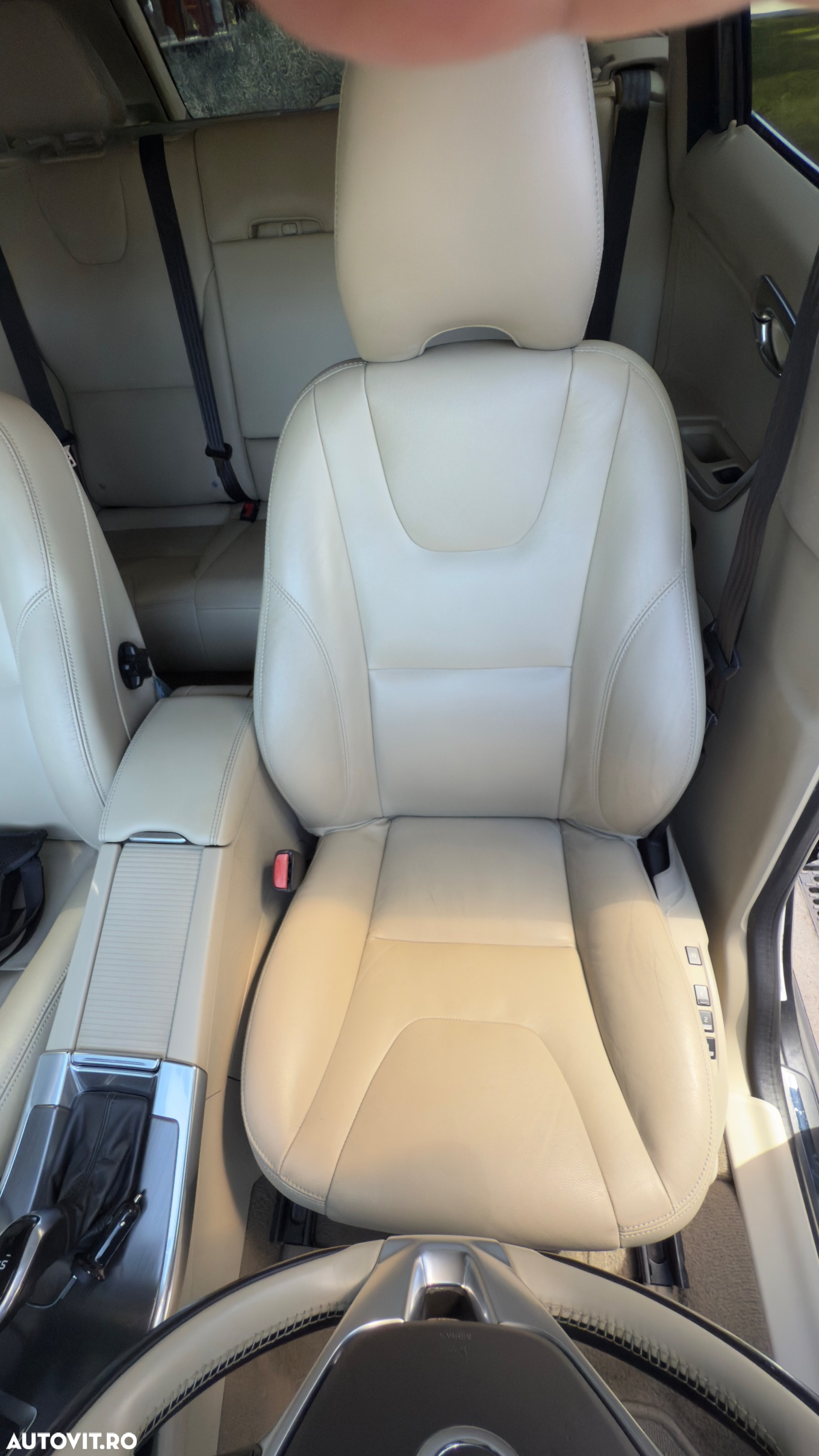Volvo XC 60 D5 AWD Momentum - 18