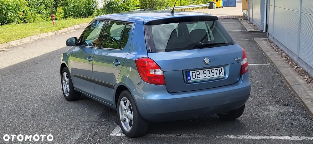 Skoda Fabia 1.6 16V Ambiente - 6