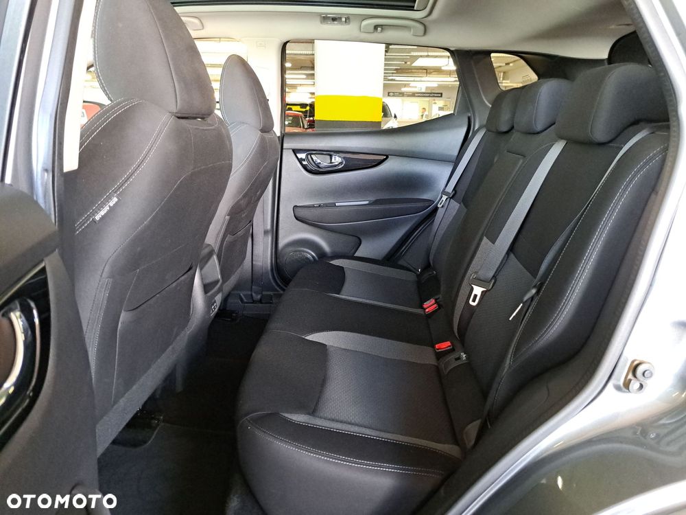 Nissan Qashqai 1.3 DIG-T N-Connecta DCT - 14