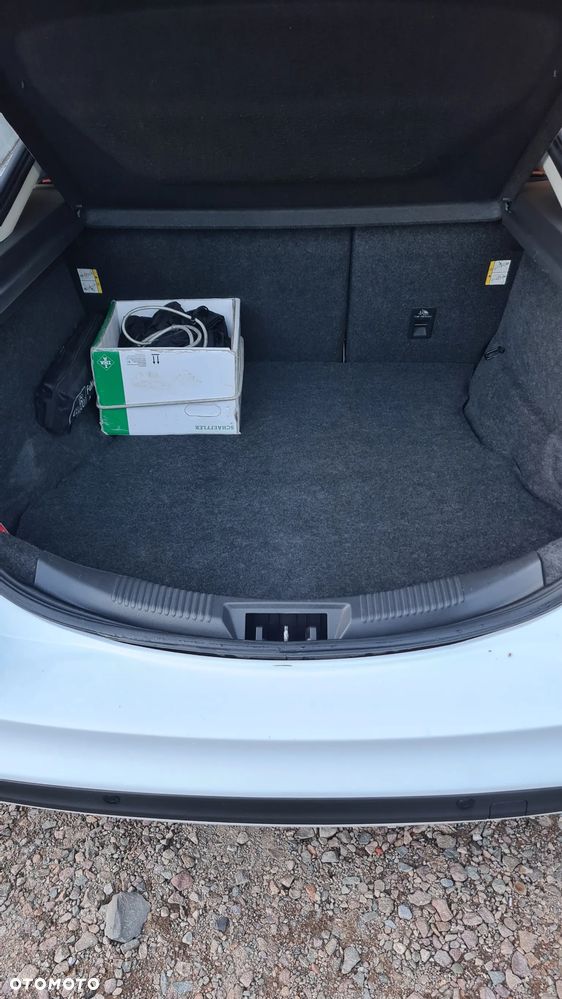 Ford Mondeo 2.0 TDCi Ambiente Plus - 4