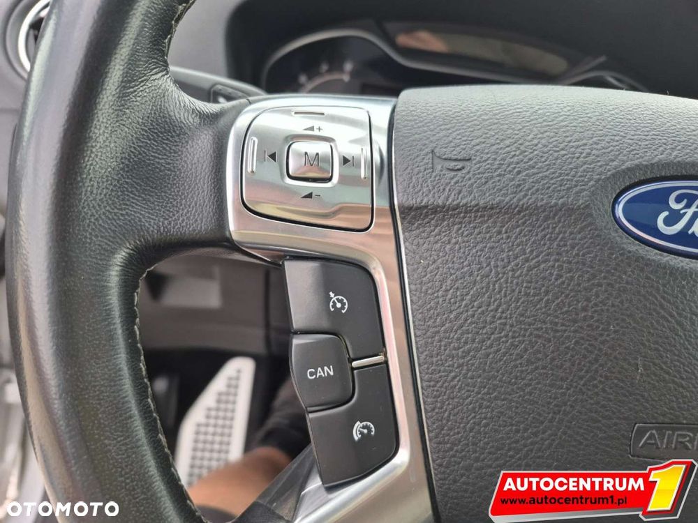 Ford Mondeo - 23