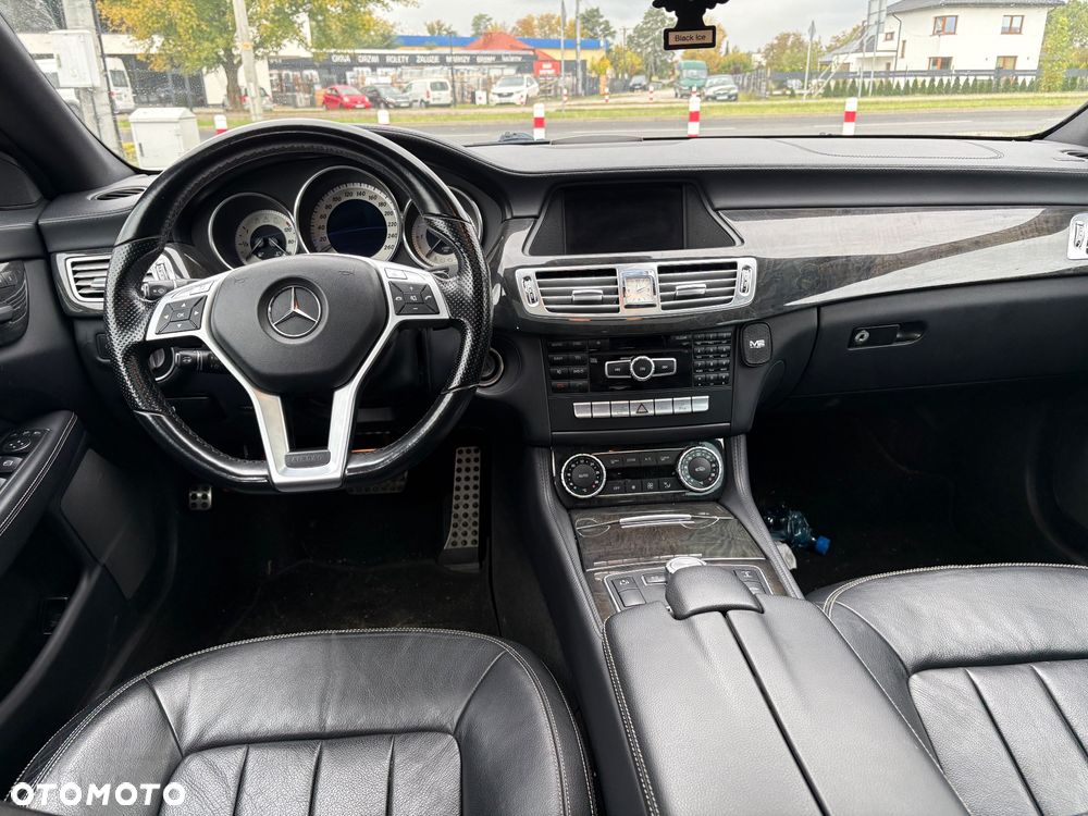 Mercedes-Benz CLS - 10