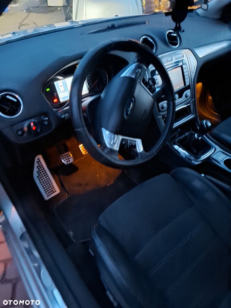 Ford Mondeo 2.5 Titanium X - 18