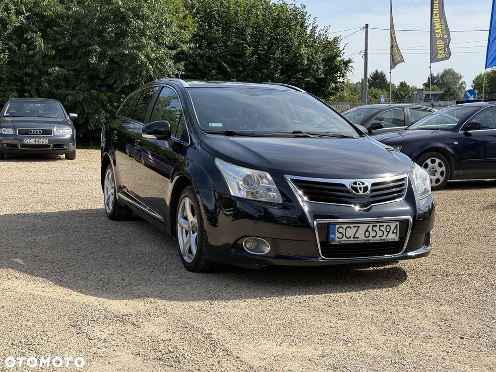 Toyota Avensis - 1