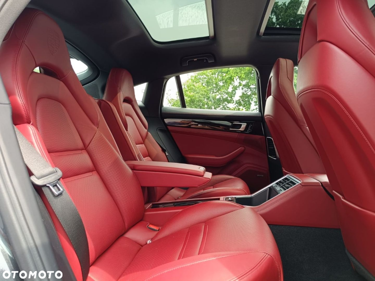 Porsche Panamera 4S - 36