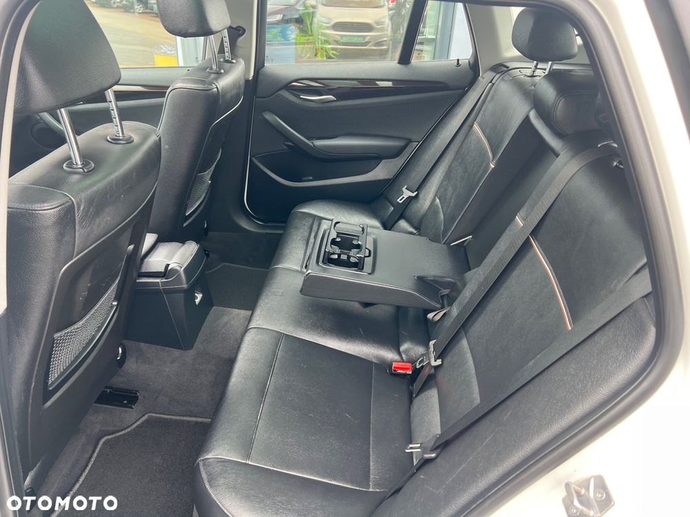 BMW X1 sDrive18d Sport Line - 19