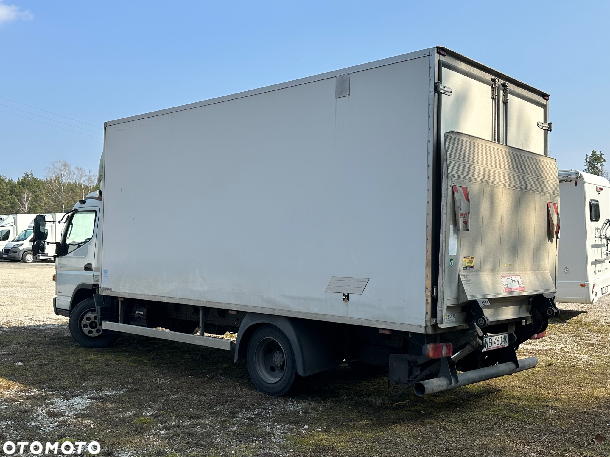 Mitsubishi Canter Chłodnia z windą / 10 europalet / 3,0 Silnik Iveco / Auto Oryginał / Przebieg 300.000 km Salon Polska - 3
