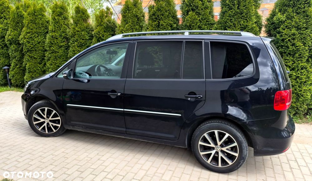 Volkswagen Touran 1.4 TSI STYLE - 2