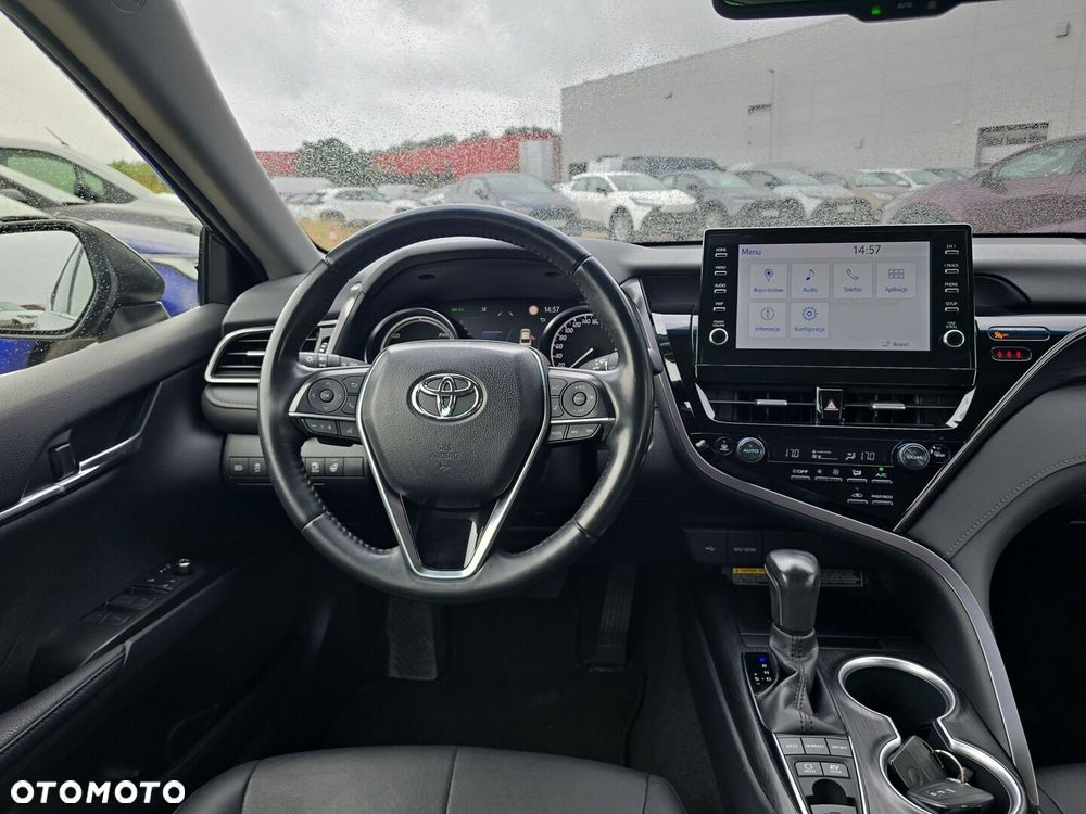 Toyota Camry 2.5 Hybrid Executive CVT - 18