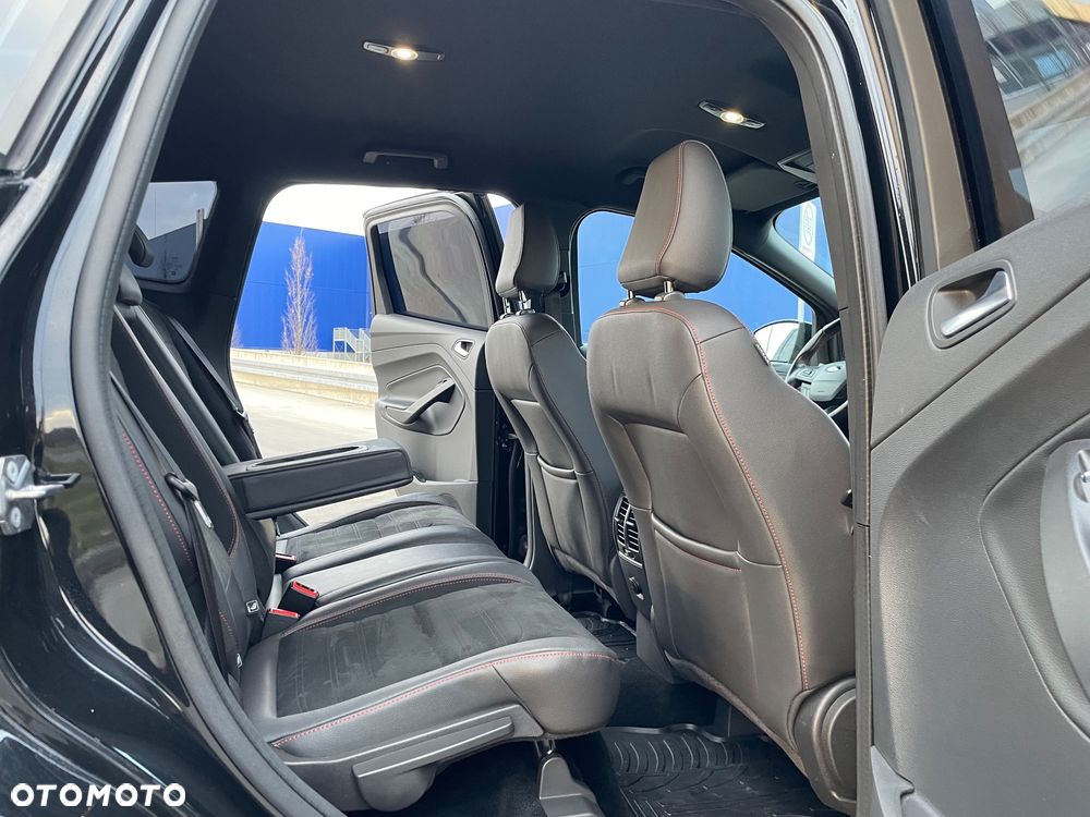 Ford Kuga 1.5 EcoBoost 2x4 ST-Line - 18