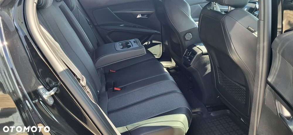 Peugeot 3008 1.2 PureTech Allure Pack S&S EAT8 - 28