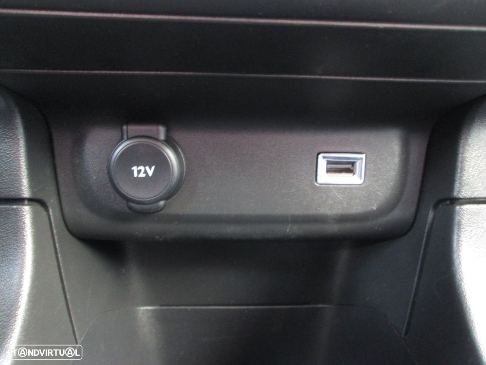 Citroën C3 1.2 PureTech C-Series - 24