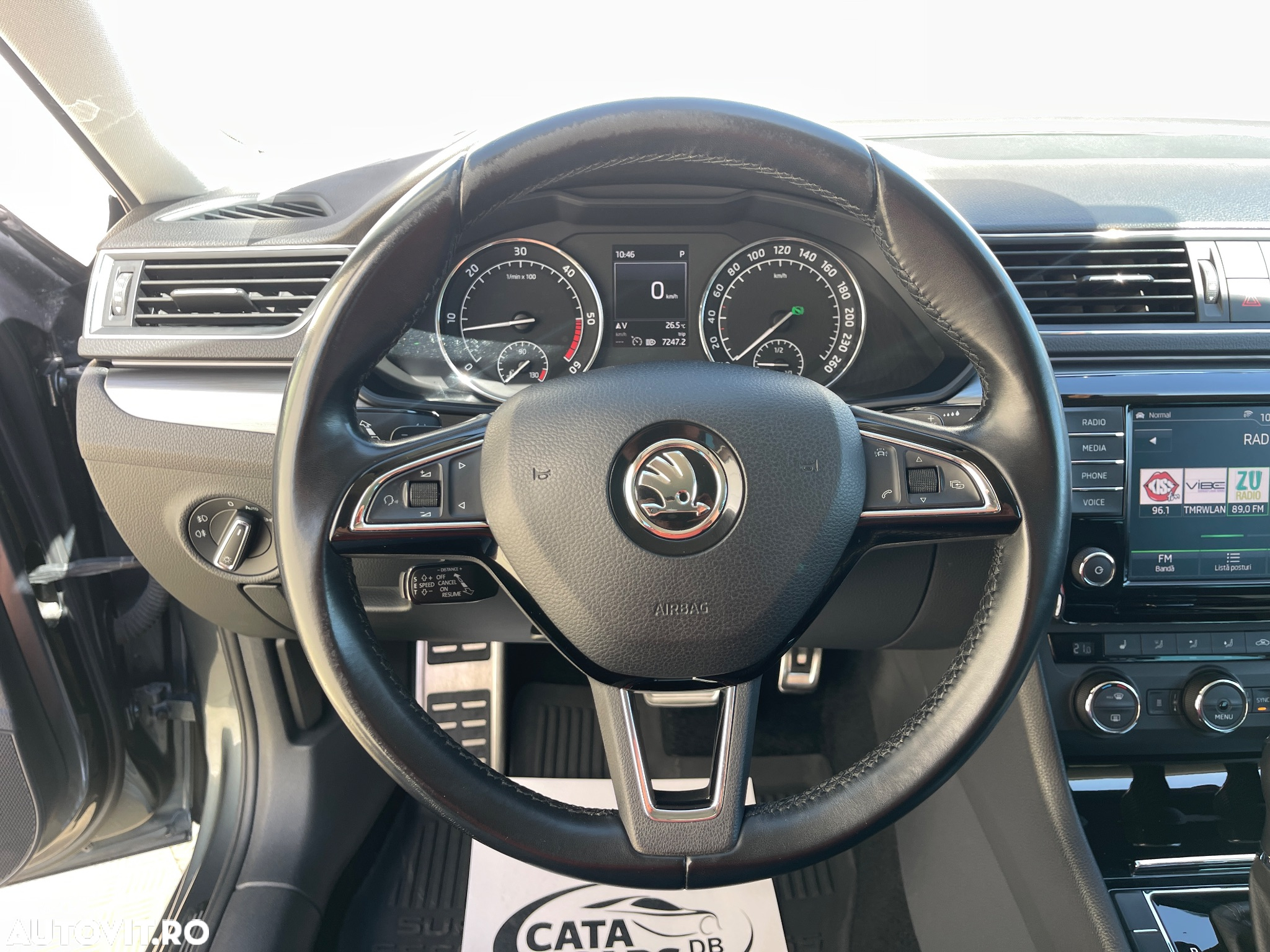 Skoda Superb 2.0 TDI DSG Style - 38