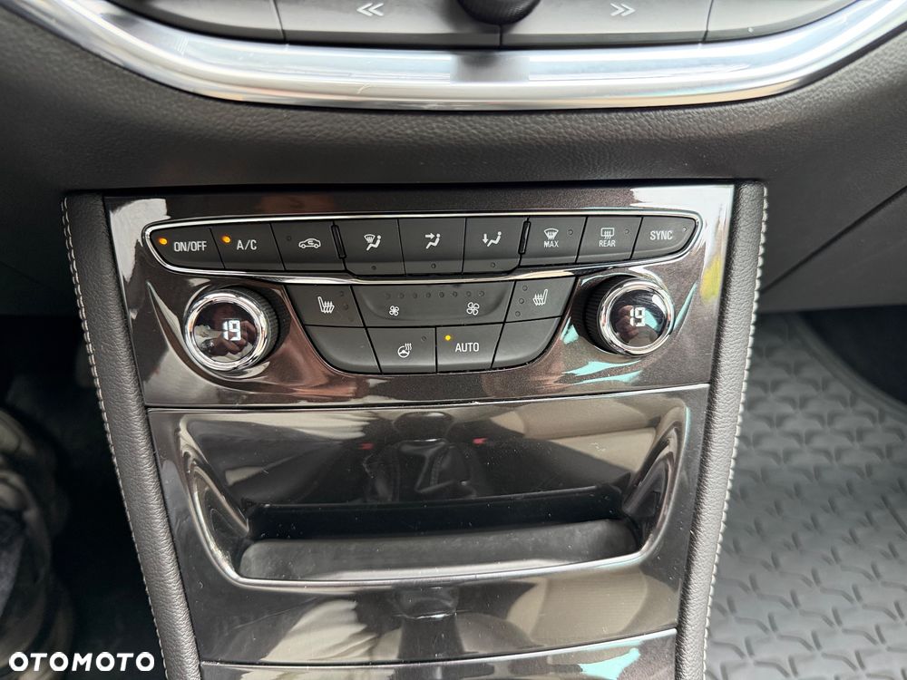 Opel Astra 1.4 Turbo Start/Stop Innovation - 28