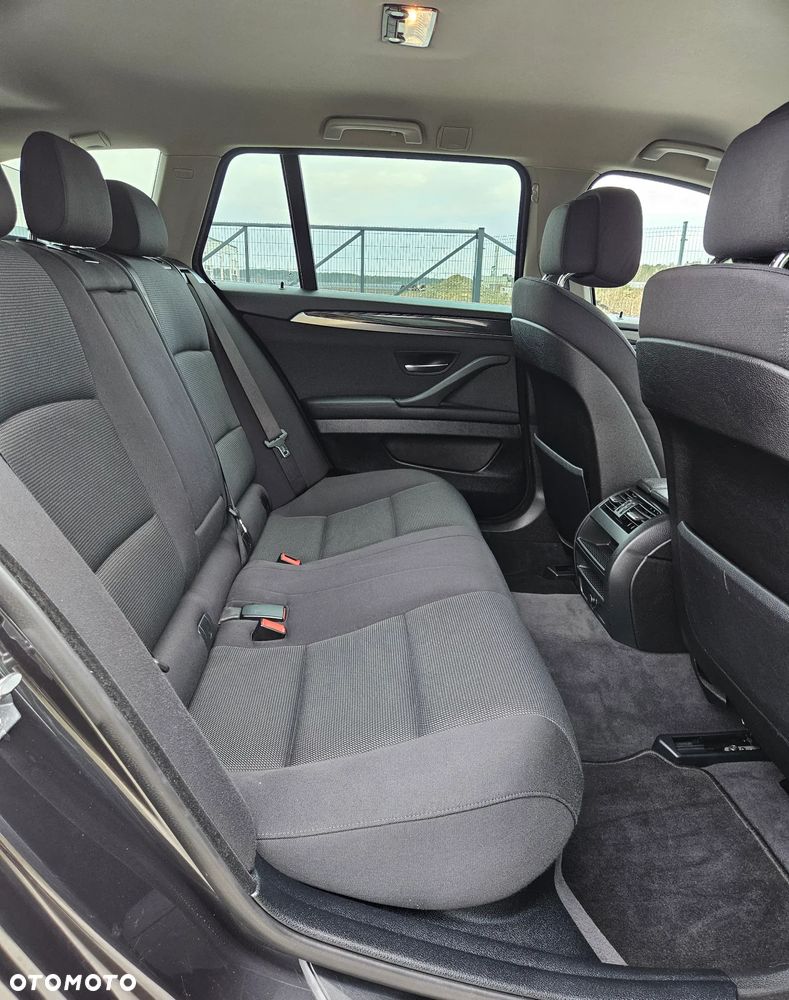 BMW Seria 5 520d - 7