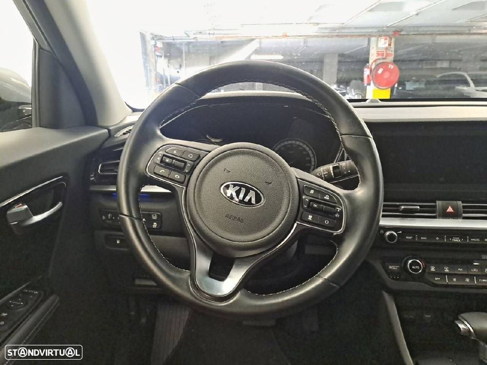Kia Niro 1.6 GDi HEV Urban - 12