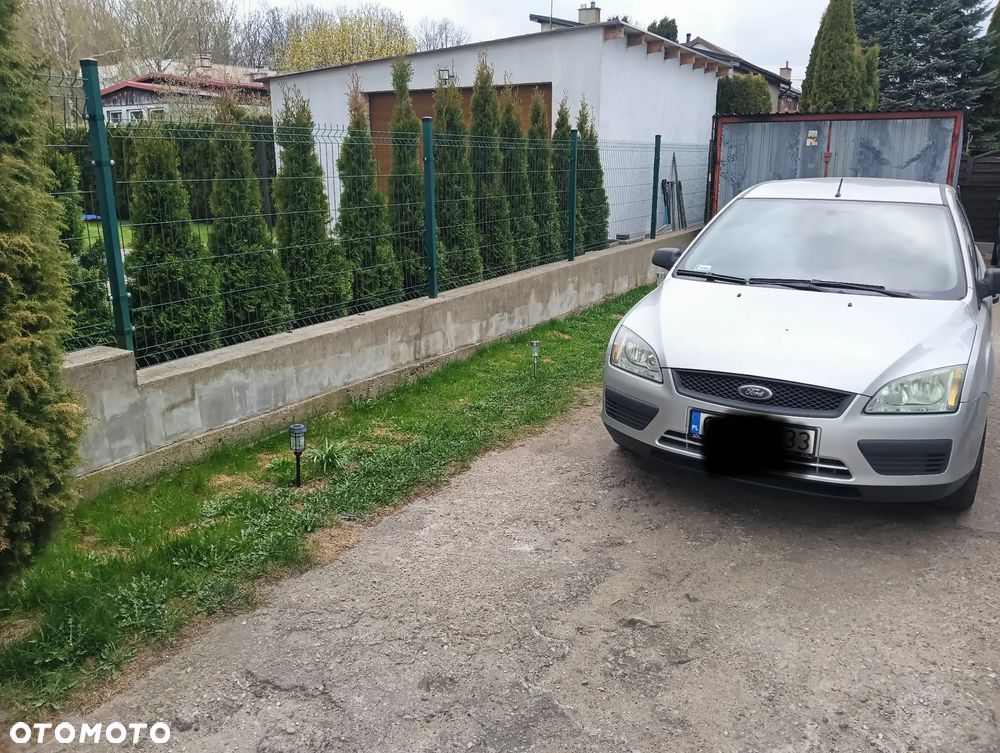 Ford Focus 1.6 TDCi DPF Ambiente - 9