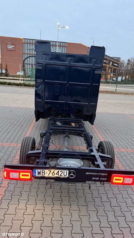 Mercedes-Benz Sprinter 319 - 7