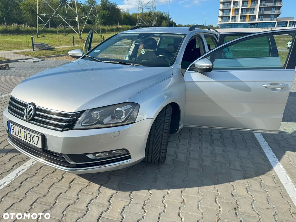 Volkswagen Passat 2.0 TDI Comfortline - 12