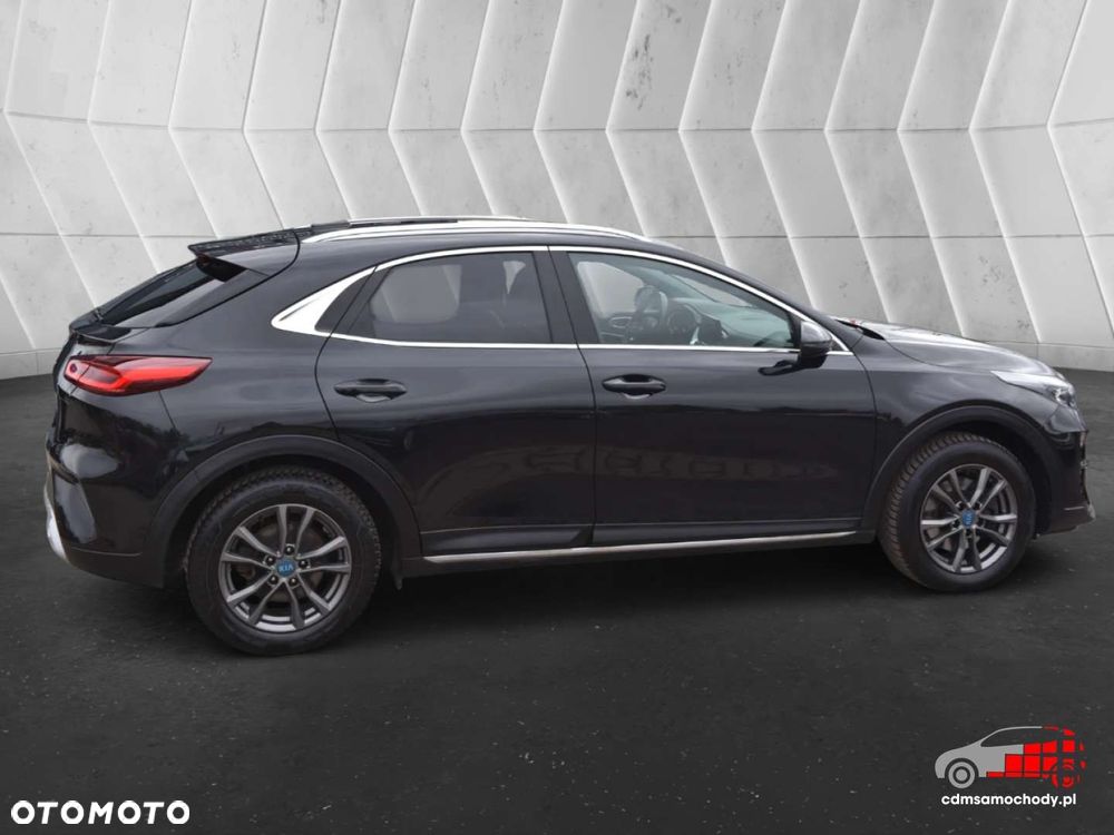 Kia XCeed - 11