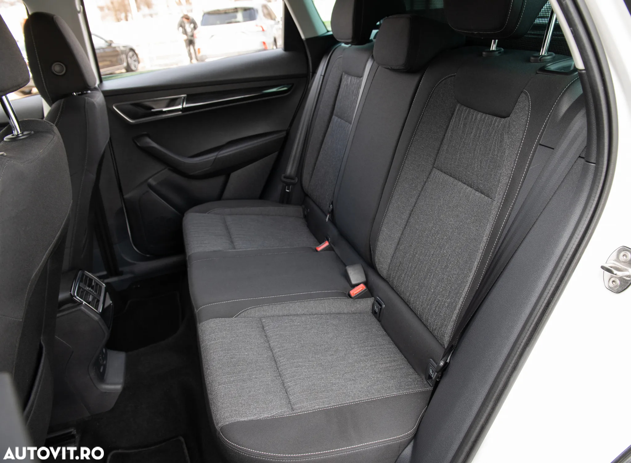 Skoda Karoq 2.0 TDI 4X4 DSG Ambition - 37