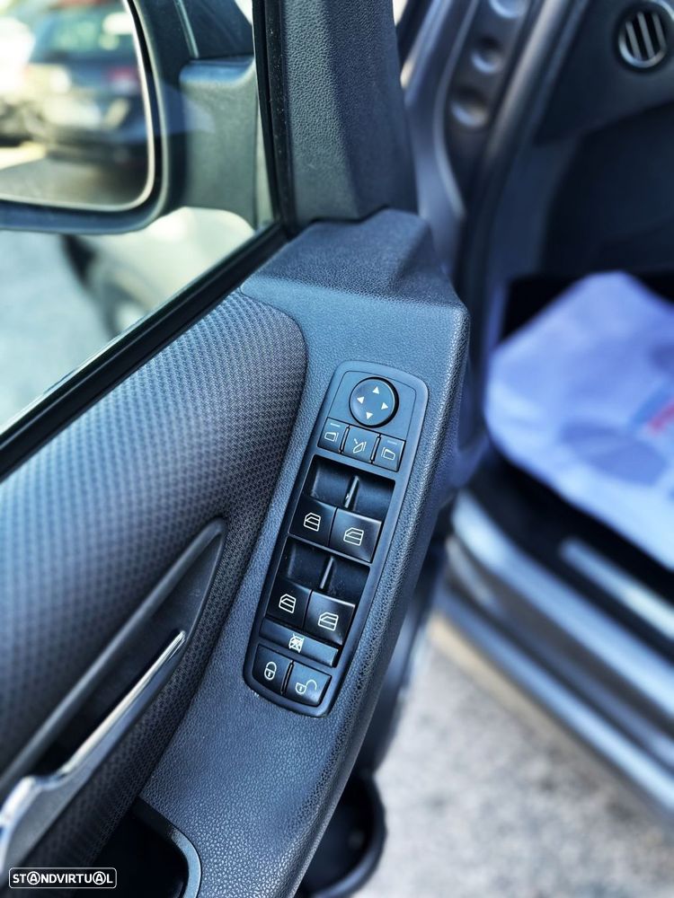 Mercedes-Benz B 180 CDI Autotronic - 14