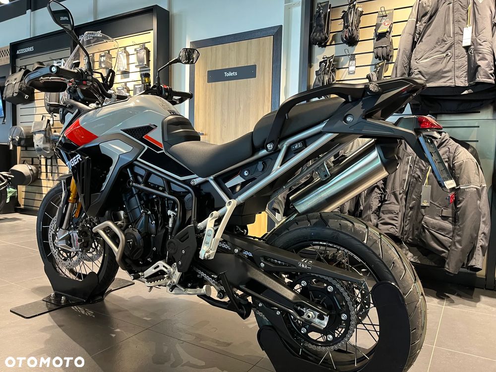 Triumph Tiger - 8
