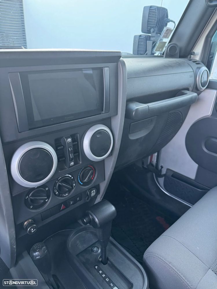 Jeep Wrangler 2.8 CRD ATX Sport - 5