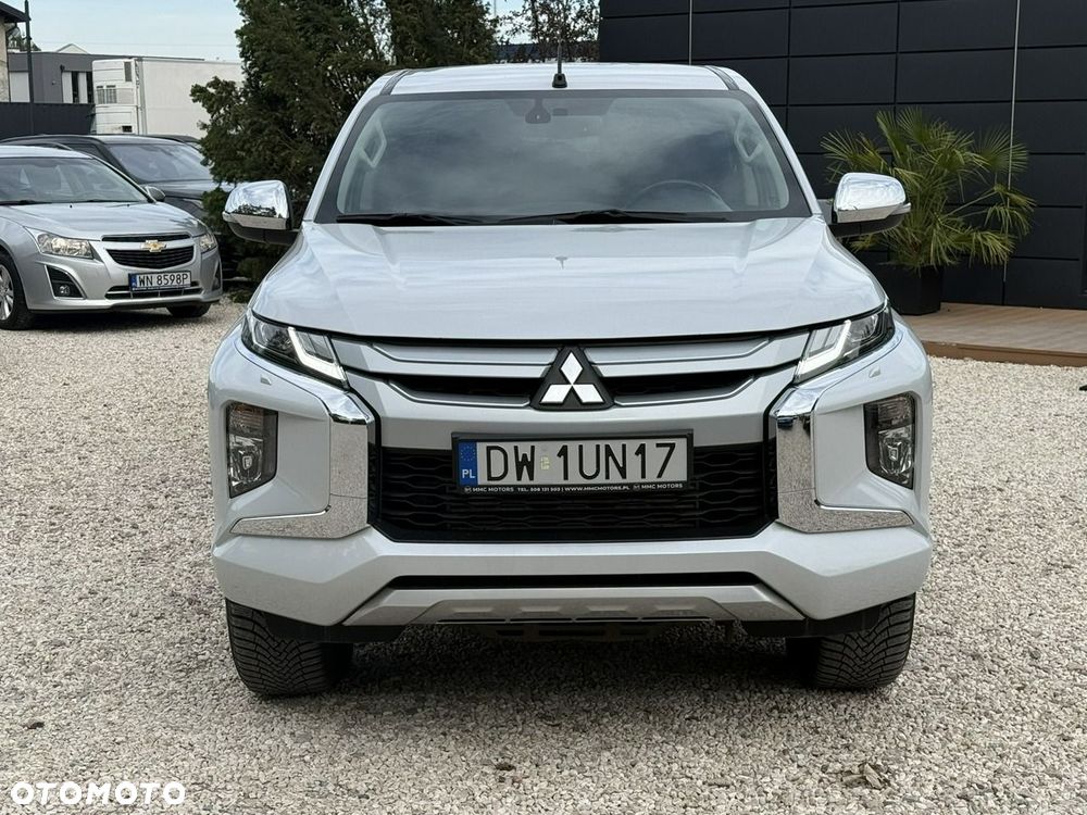 Mitsubishi L200 2.2 d DC Instyle Plus - 8