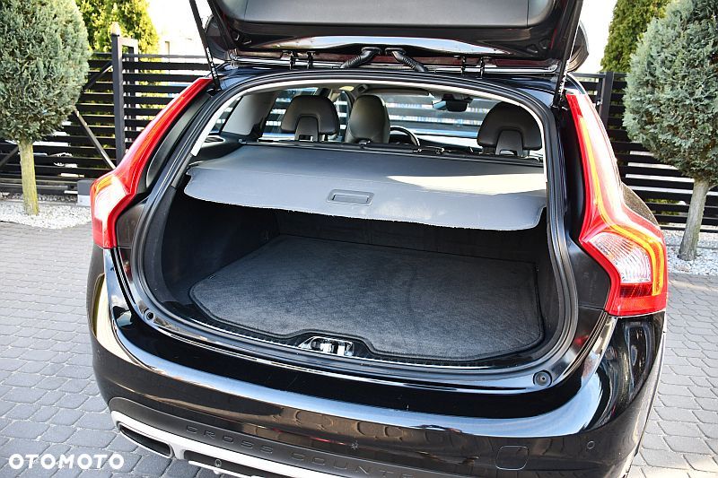 Volvo V60 Cross Country D4 Geartronic Summum - 25