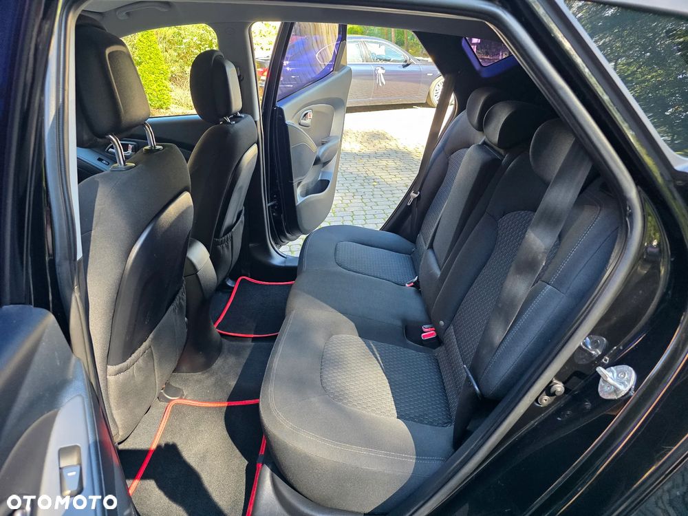 Hyundai ix35 1.6 2WD Classic - 17