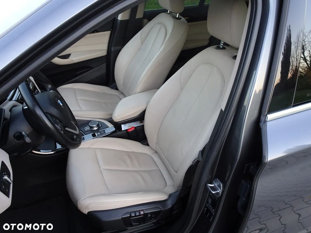 BMW X1 sDrive18i xLine - 11