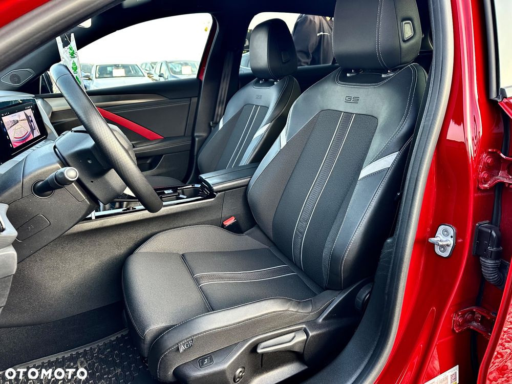 Opel Astra 1.2 Turbo GS - 34